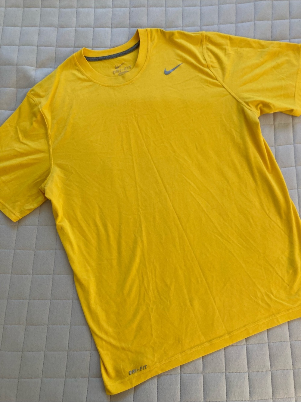 Nike Men’s Yellow Short Sleeve Dri-FIT Tee